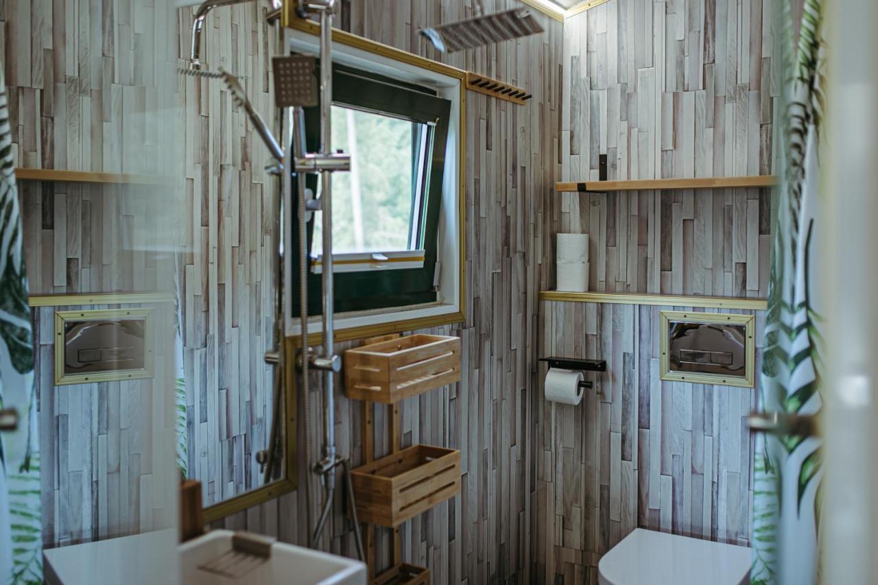 Herbals - Tree&Lake Houses With Bath, Sauna, Bikes, Motorboat Mielno  Exterior photo