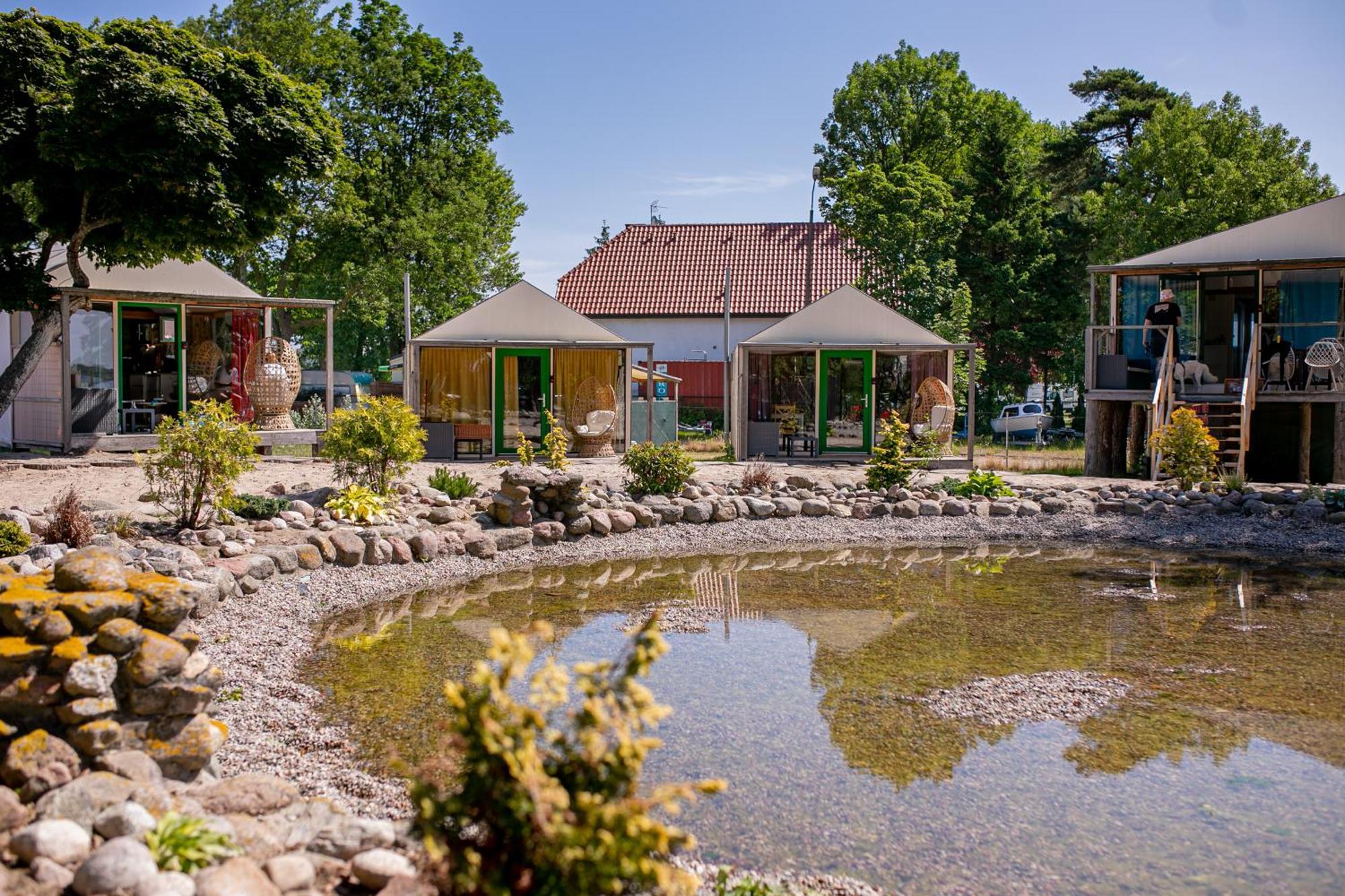 Herbals - Tree&Lake Houses With Bath, Sauna, Bikes, Motorboat Mielno  Exterior photo